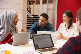 Pelatihan Corporate Social Responsibility (CSR) Communication