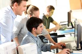 Pelatihan Improving quality of customer interaction dan handling complaint