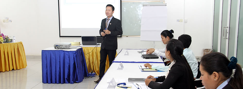 Training Accounting Information Analysis for Business Decision